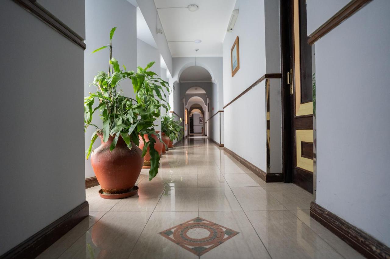 Hotel Marilian Salta Exterior photo